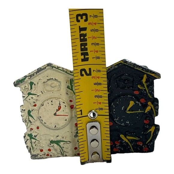Vintage Cast Iron Cuckoo Clock Salt And Pepper Shakers 2” Retro Dollouse Decor ? - Picture 5 of 5